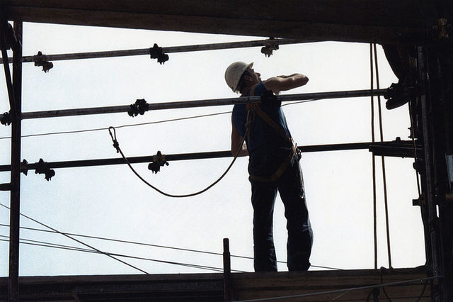 Morti sul lavoro: aumentano del 16% nel 2015