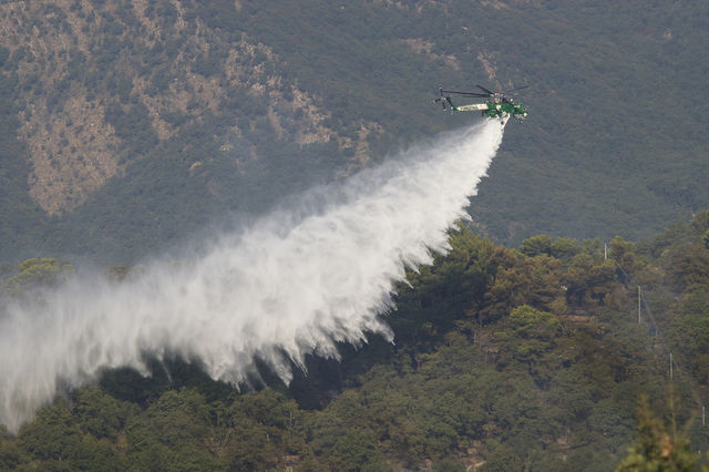 Antincendio: operativo un elicottero per l'intera regione