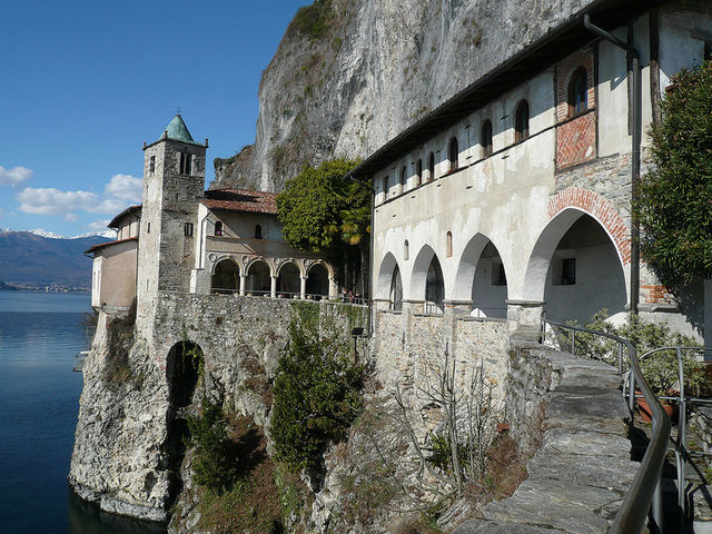 Eremo di Santa Caterina del Sasso 