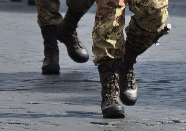 Strade Sicure: gli uomini dell'Esercito sventano un'aggressione a Roma