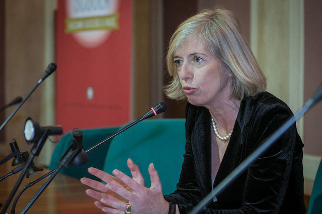 Medicina, Ministro Giannini firma riordino specializzazioni